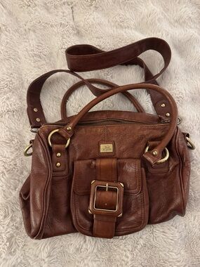 Carpisa Brown Leather Shoulder Bag with Front Buckle